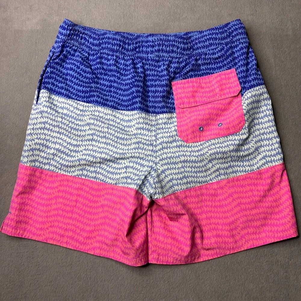 Vineyard Vines Swim Trunks Boys XL 18 Blue Pink White Colorblock Geometric Print